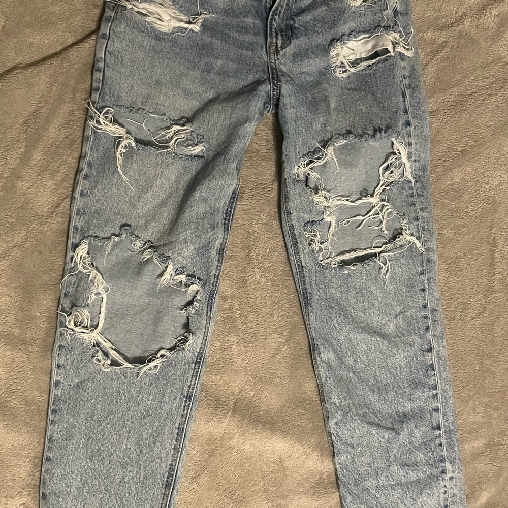 American Eagle Outfitters Light Blue Denim Distressed Straight Jeans